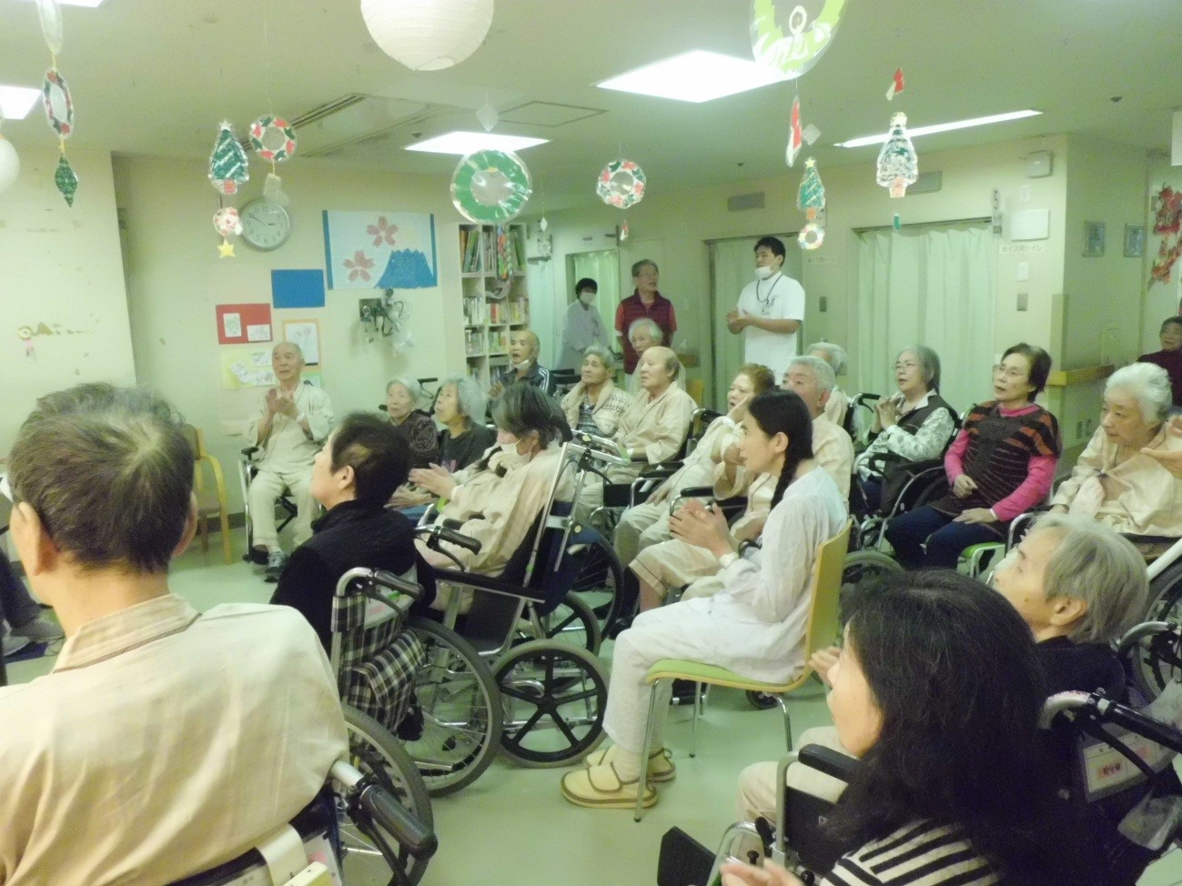 合唱レクを開催しました