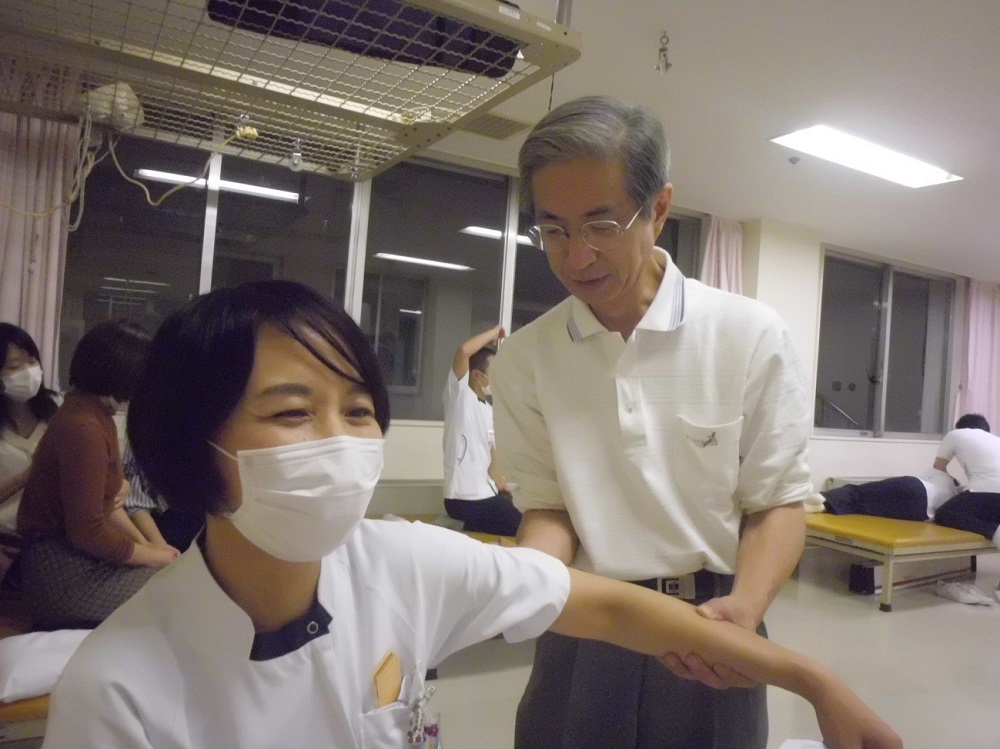 院内での徒手療法学習会