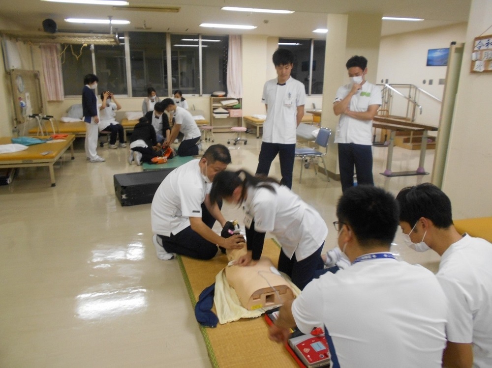 心肺蘇生の研修会を行いました